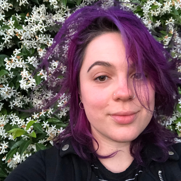 Meet your Posher, Lynn - Picture 1 of 1